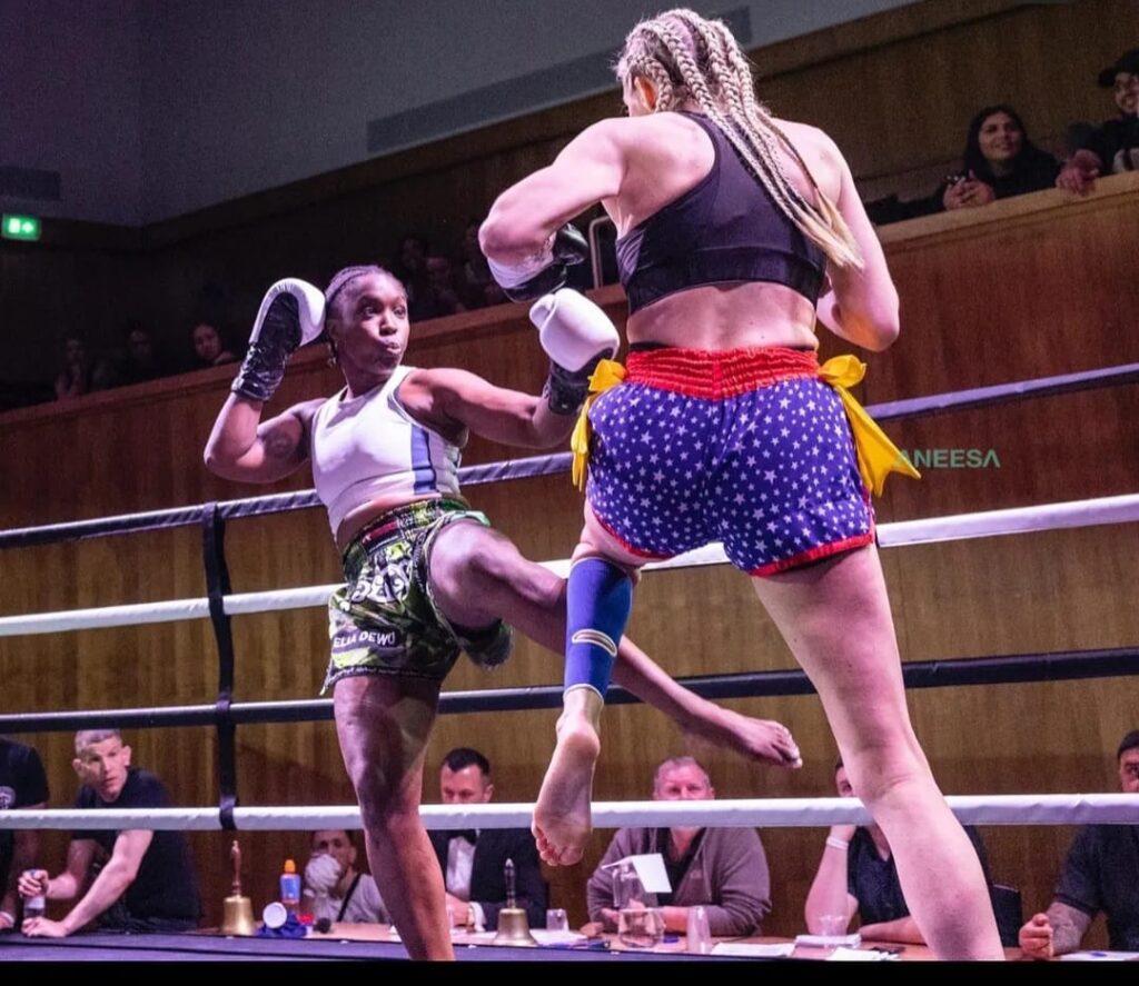 Elia Dewu vs Lucy Turner CFS7 1